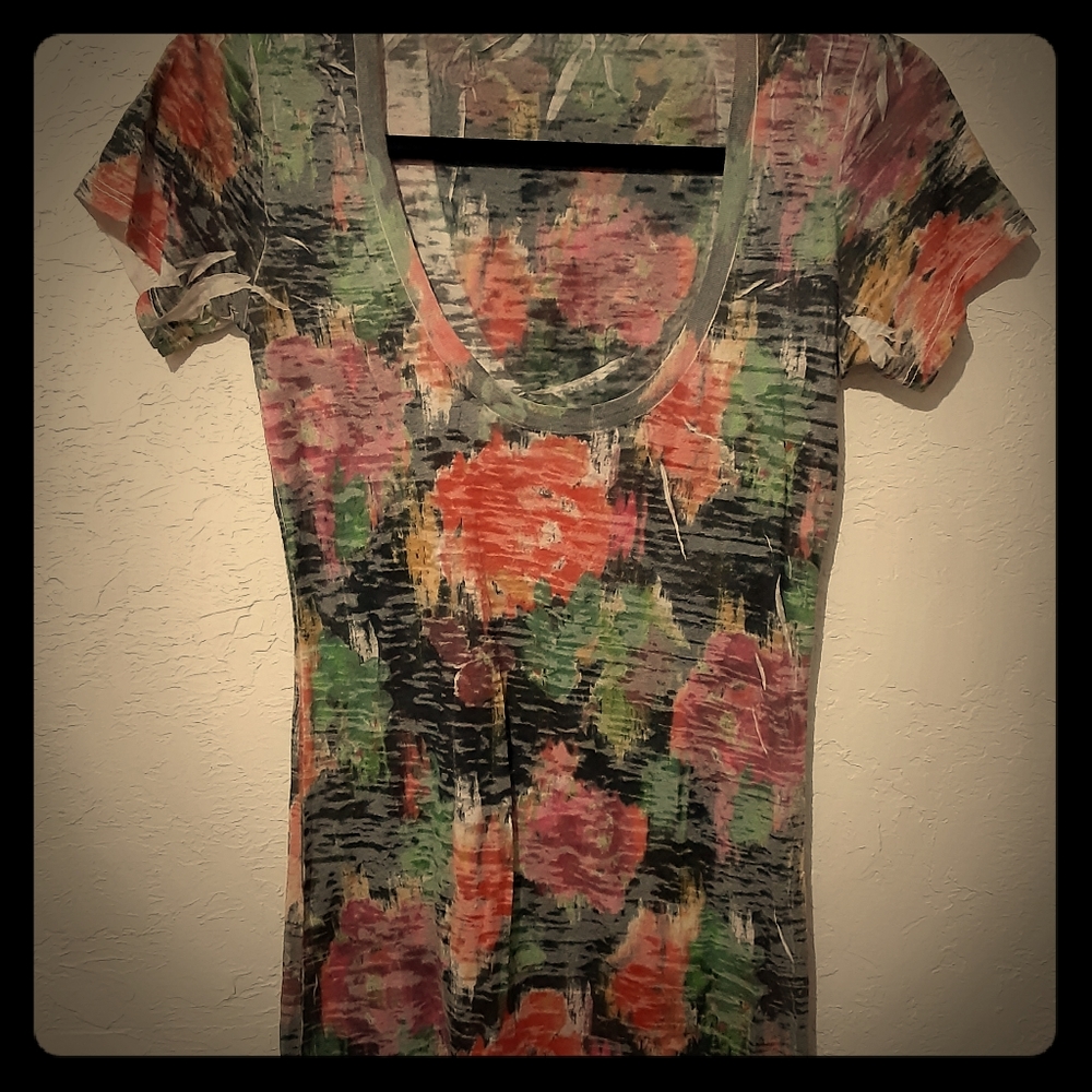 Daytrip scoop neck tshirt